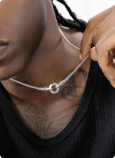 S925 sterling silver clavicle necklace with pendant for women, shown in silver.