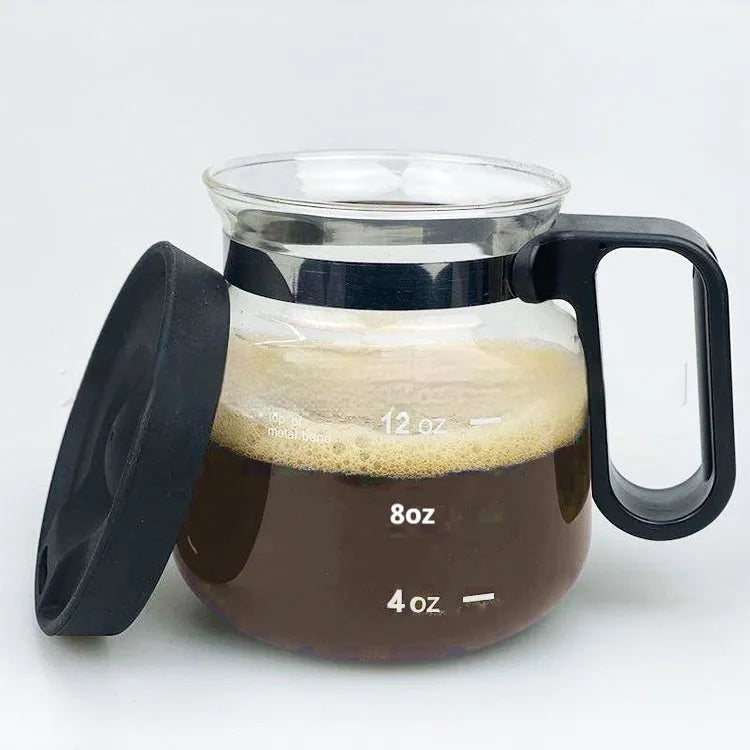 Transparent borosilicate glass coffee maker with grey silicone sleeve cover