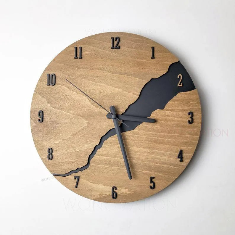 Modern crack-design wooden wall clock with silent quartz movement in colour option selection