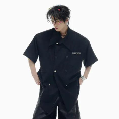 Men's loose fit casual short-sleeved shirt in black with splicing details and metal buttons