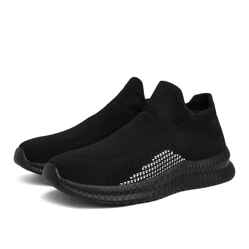 Men's popcorn flyknit low-top casual sneaker in solid colour on a viscose sole.