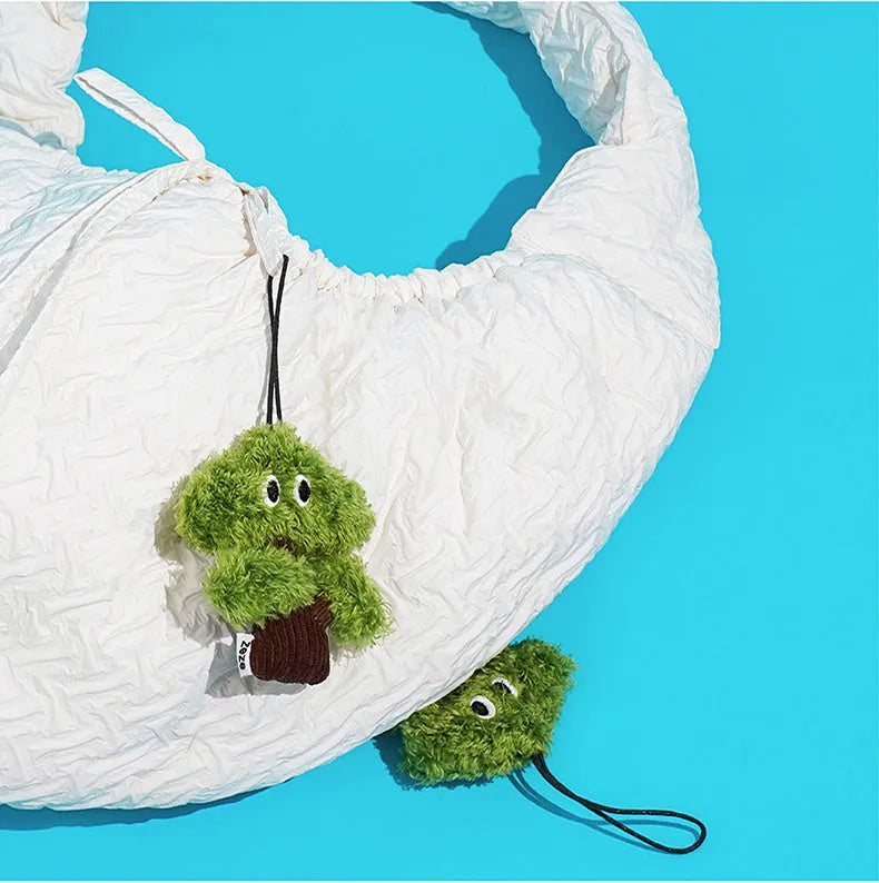 Pine tree-shaped cat toy with textured surface for grinding and biting, available in three sizes