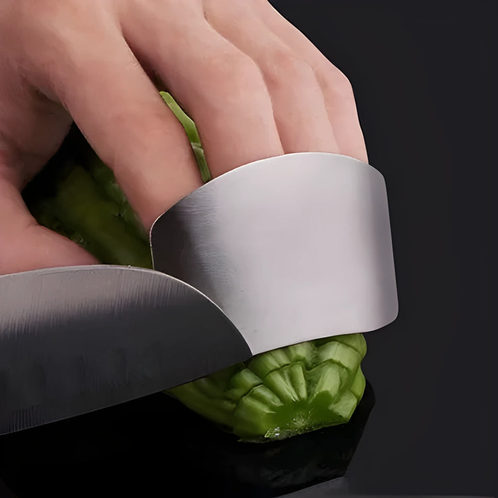 Stainless steel finger guard for kitchen vegetable cutting protection
