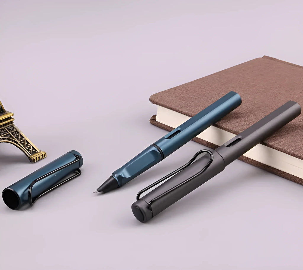 Black or blue fountain pen with frosted ink bag showing 0.38mm or 0.5mm nib options