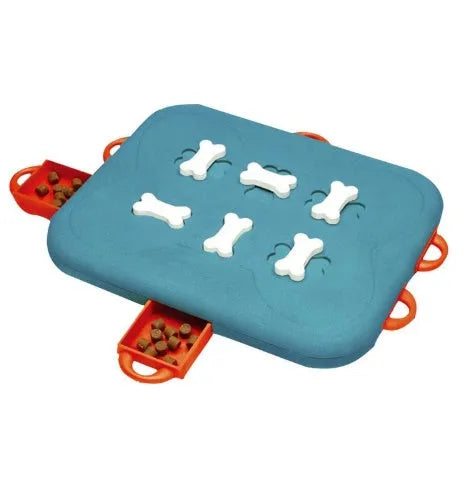 Blue plastic pet puzzle toy with casino treasure hunt design, 100g, for dogs and cats