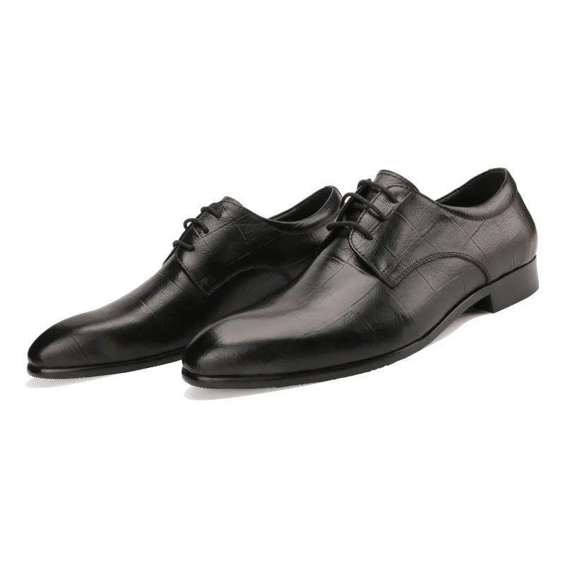 Men's black cowhide leather derby shoes with pointed toe and rubber sole for business dress