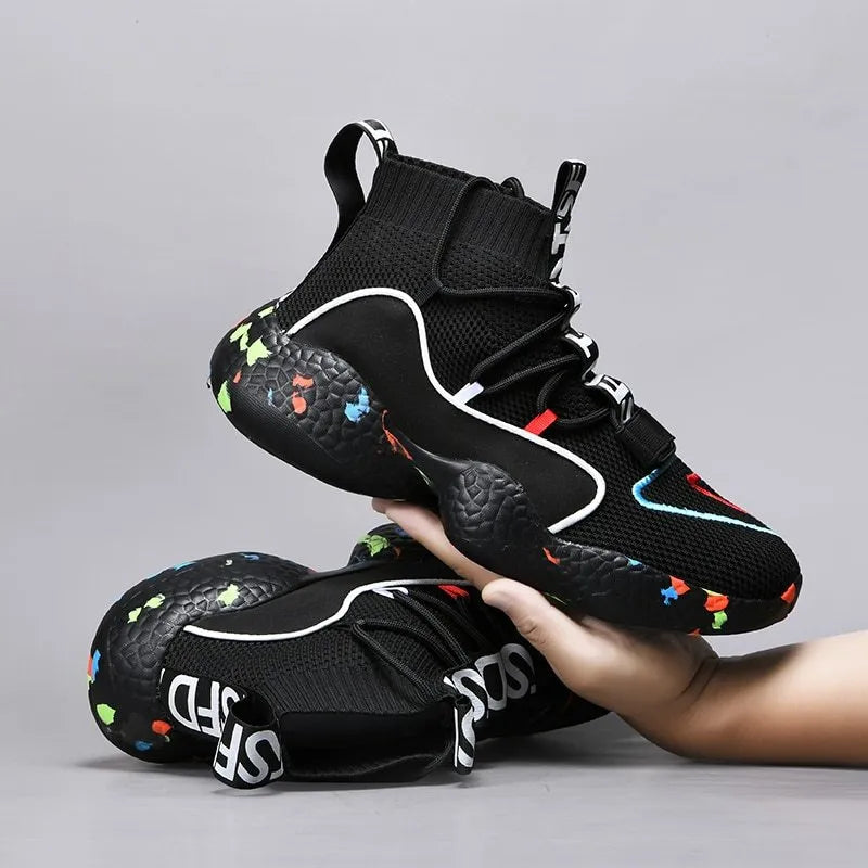 Men's camouflage patterned mesh sneakers with rubber soles
