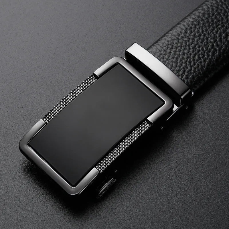 Men's gun black leather belt with a silver automatic Comfort Click buckle, shown adjusted to a mid-length.