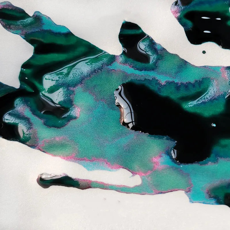 Strong sheen gradient fountain pen ink with gold powder effect in red tide and truffle colours