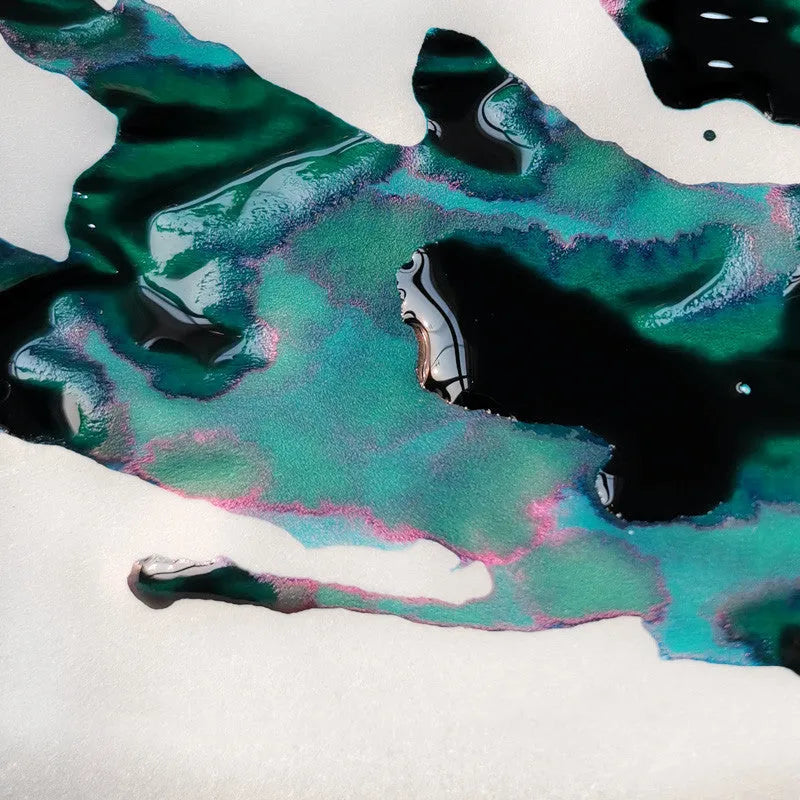 Strong sheen gradient fountain pen ink with gold powder effect in red tide and truffle colours