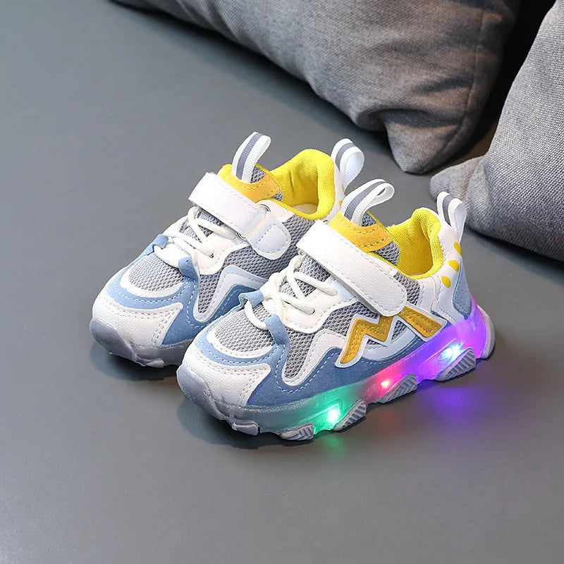 Children's mesh sneakers with velcro closure in black, grey, or pink colours