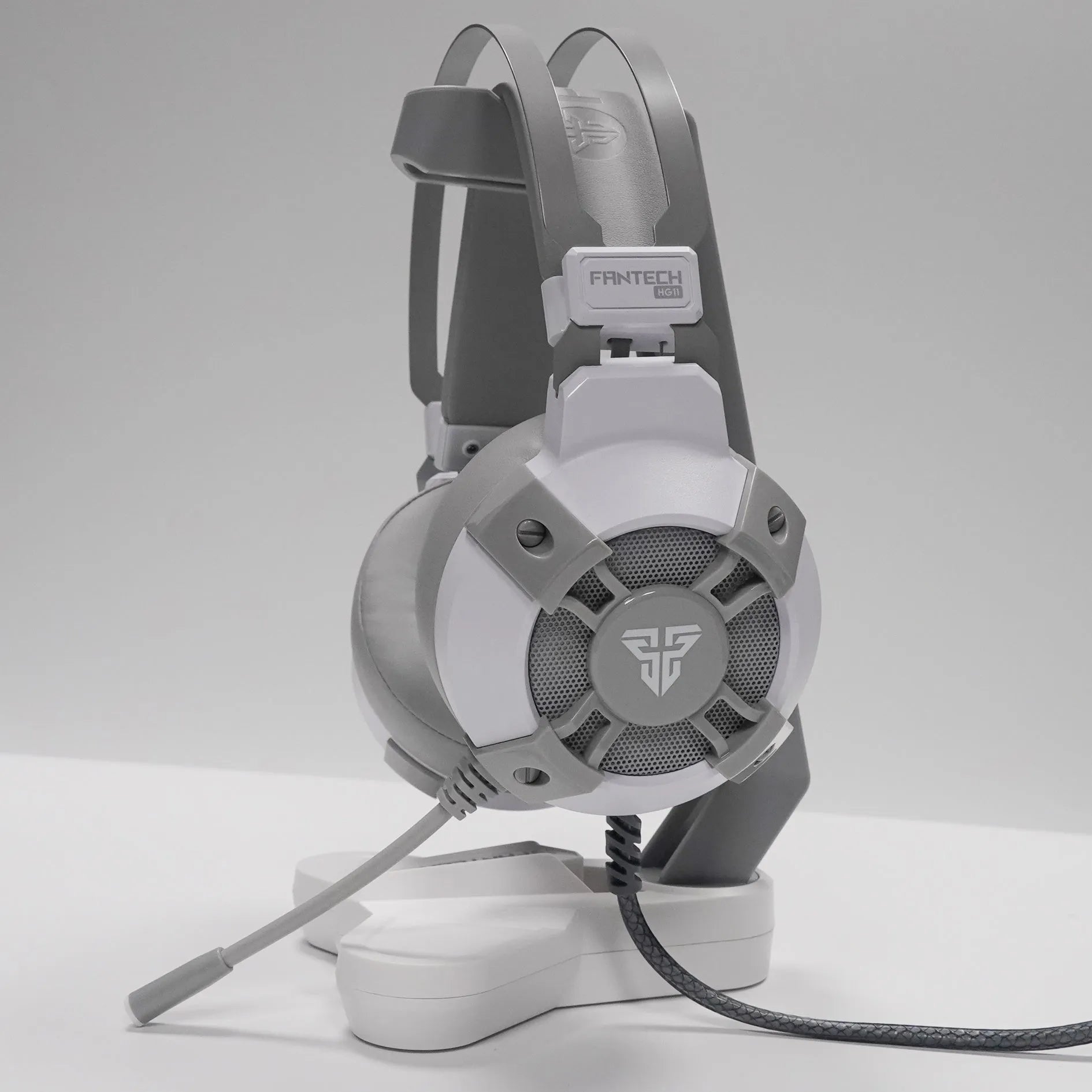 Black FANTECH HG11 USB gaming headset with RGB lights on the earcups