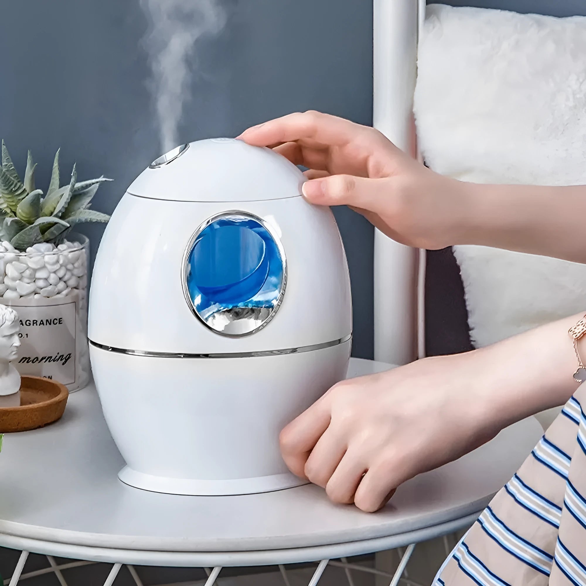 White round USB aromatherapy diffuser humidifier with 800ml tank and silent 36dB operation