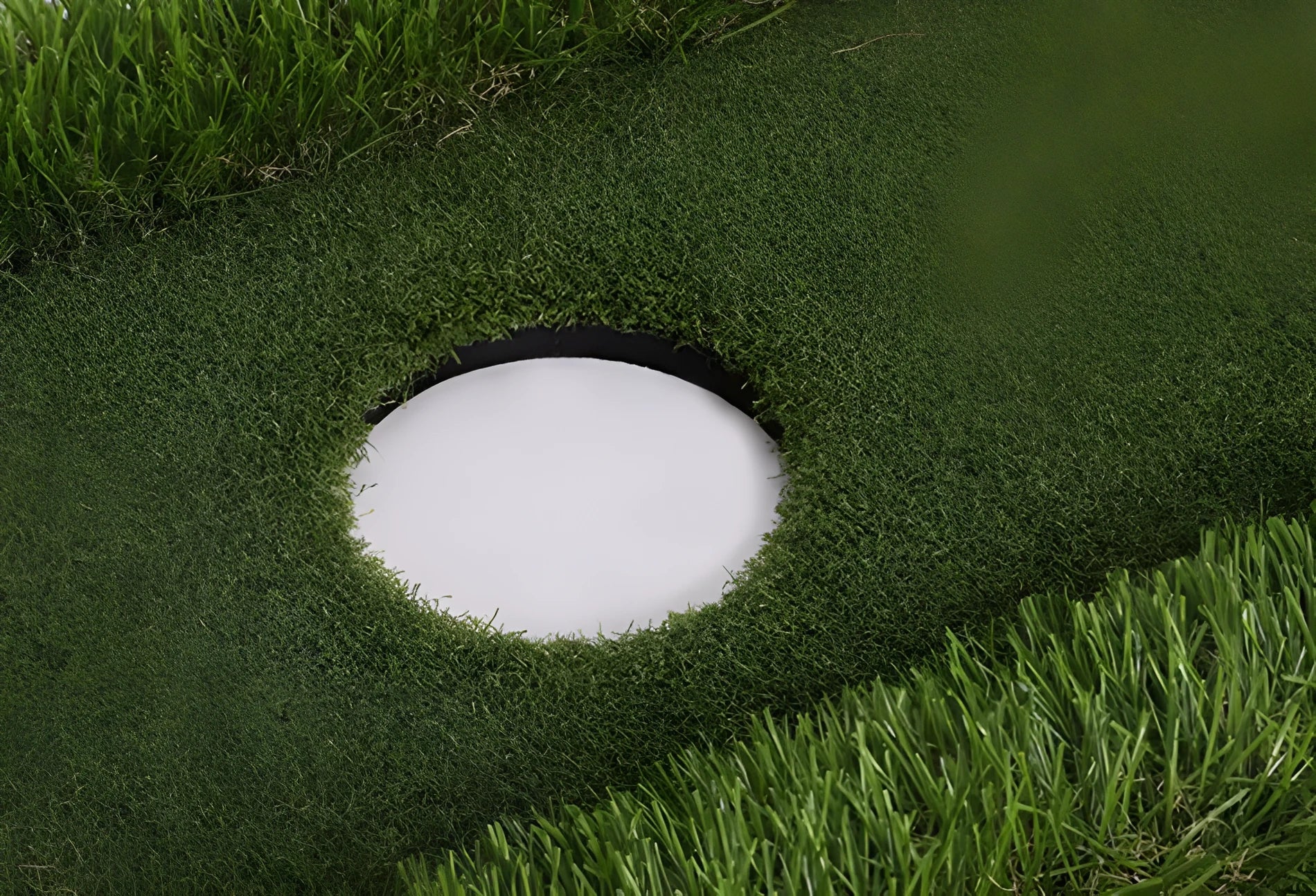 Green golf training mat with PP grass surface on high elastic EVA base for swing practice.