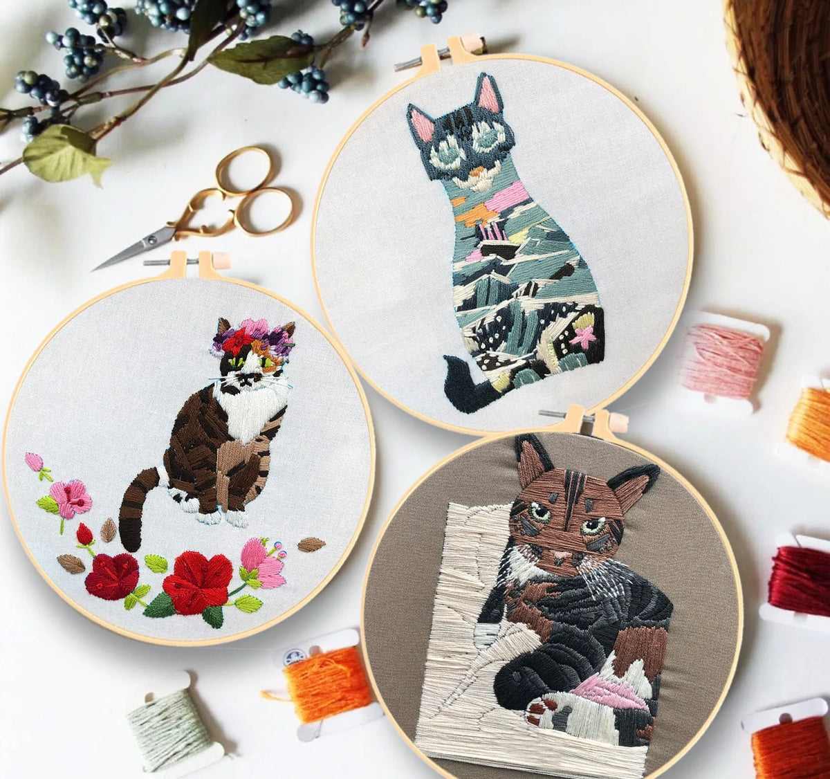 DIY cat embroidery kit with cotton linen fabric and embroidery stretch frame