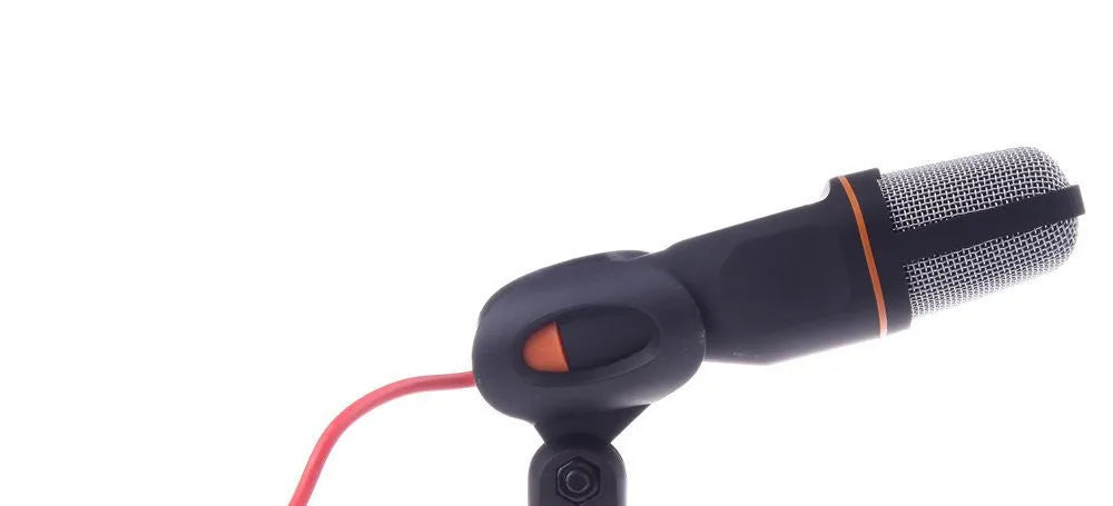 Black wired PC microphone with clip holder and 1.85m cable for chatting and karaoke