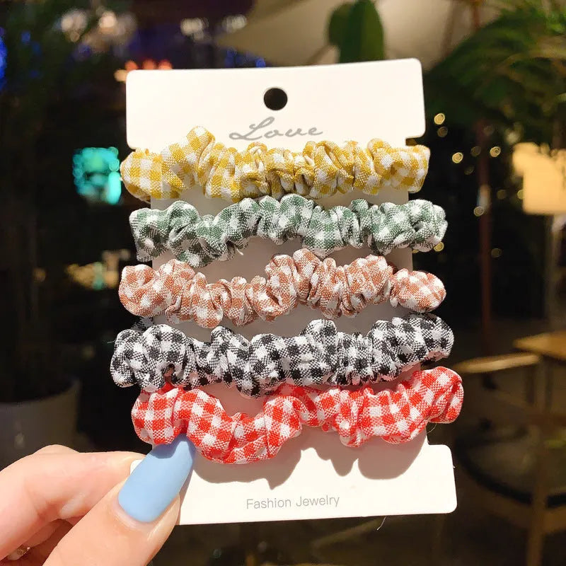 Children's small intestine hair rings and large intestine head ropes in autumn colours