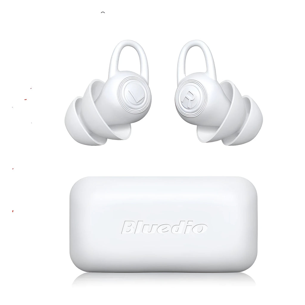White silicone ear plugs for noise reduction with individual packaging