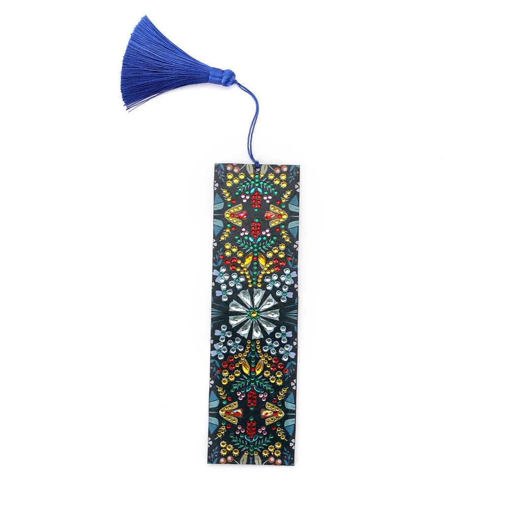 Diamond embroidered mandala flower bookmark on leather base with special-shaped diamond round diamonds