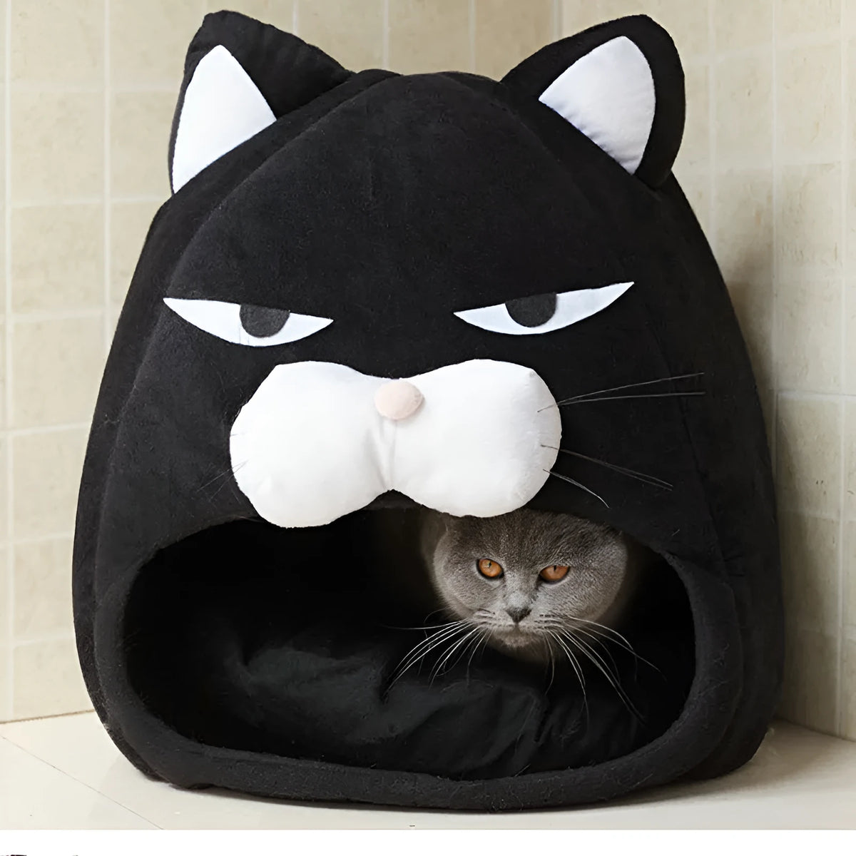 Black cube cat house bed in plush and waterproof nylon, 48cm or 38cm, removable and hand washable