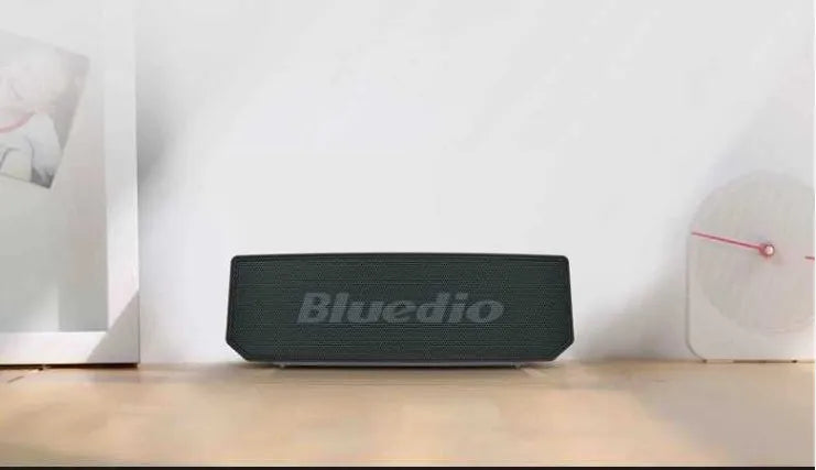 Black BS-6 Bluetooth smart speaker with compact 227x68x74mm dimensions