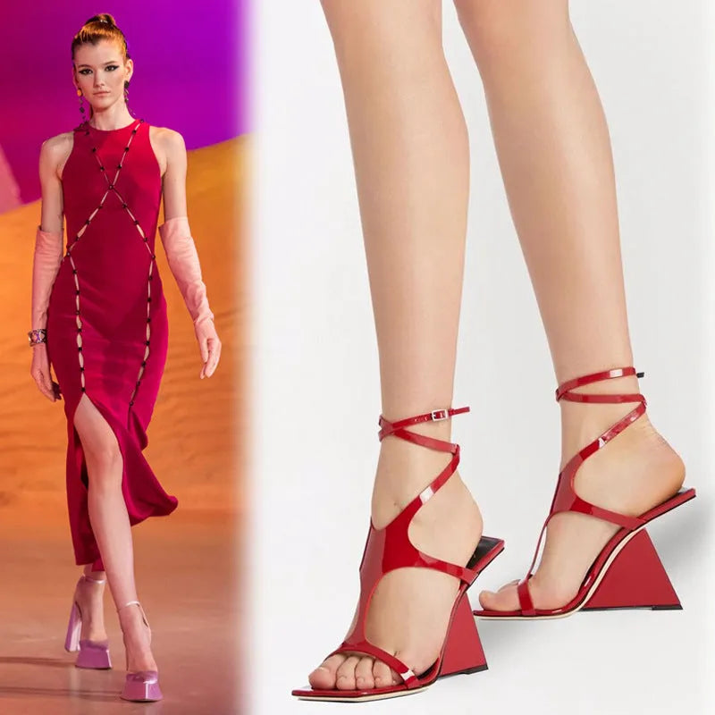 Women's black high heel sandals with 9.5cm block heel and buckle strap