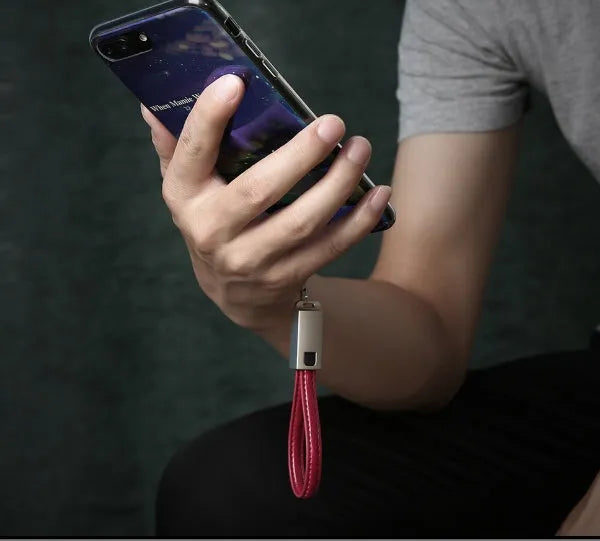 Short 20cm leather iPhone Lightning charging cable with zinc alloy connector in red, black or brown