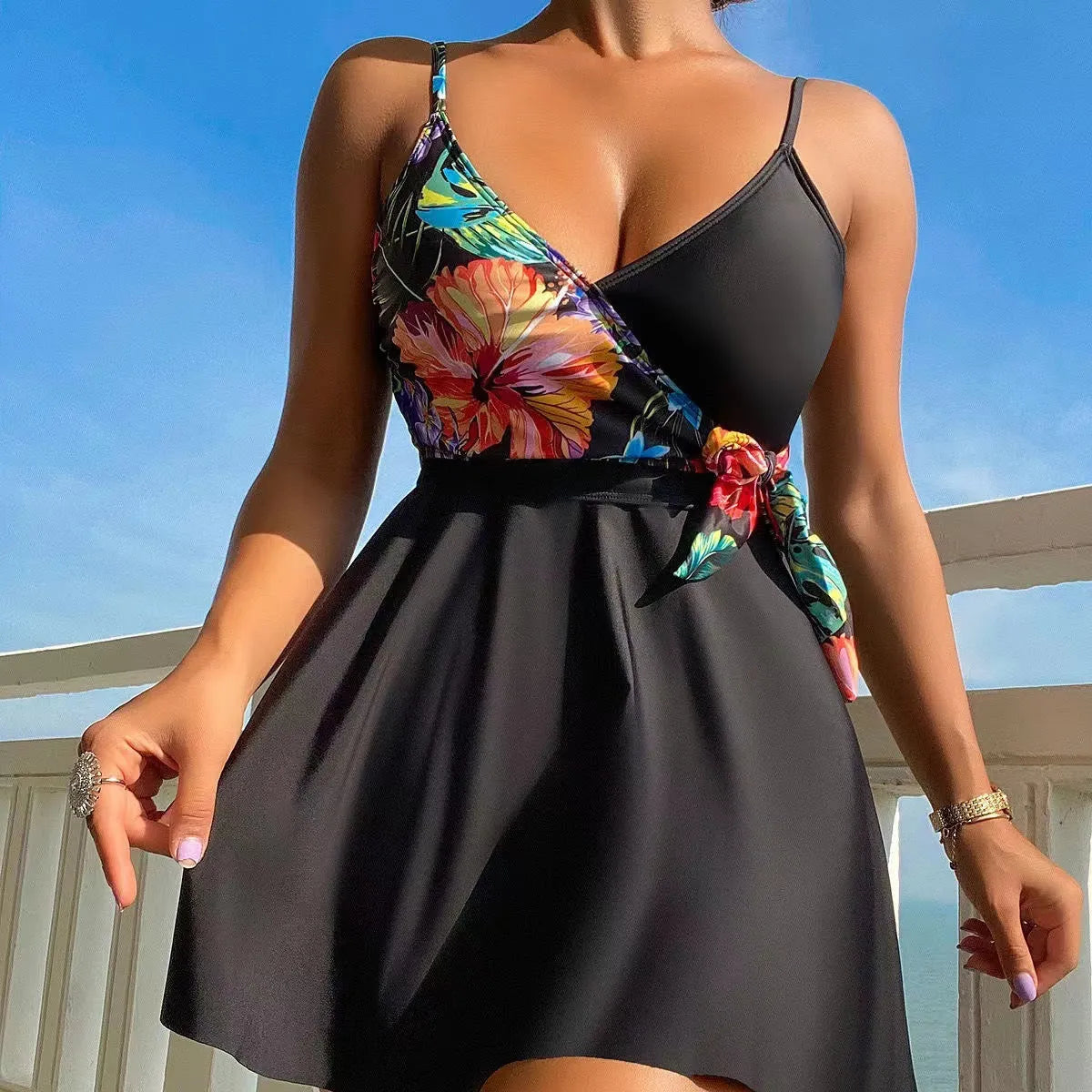Black women's high waist briefs printed split bikini for sports and swimming activities