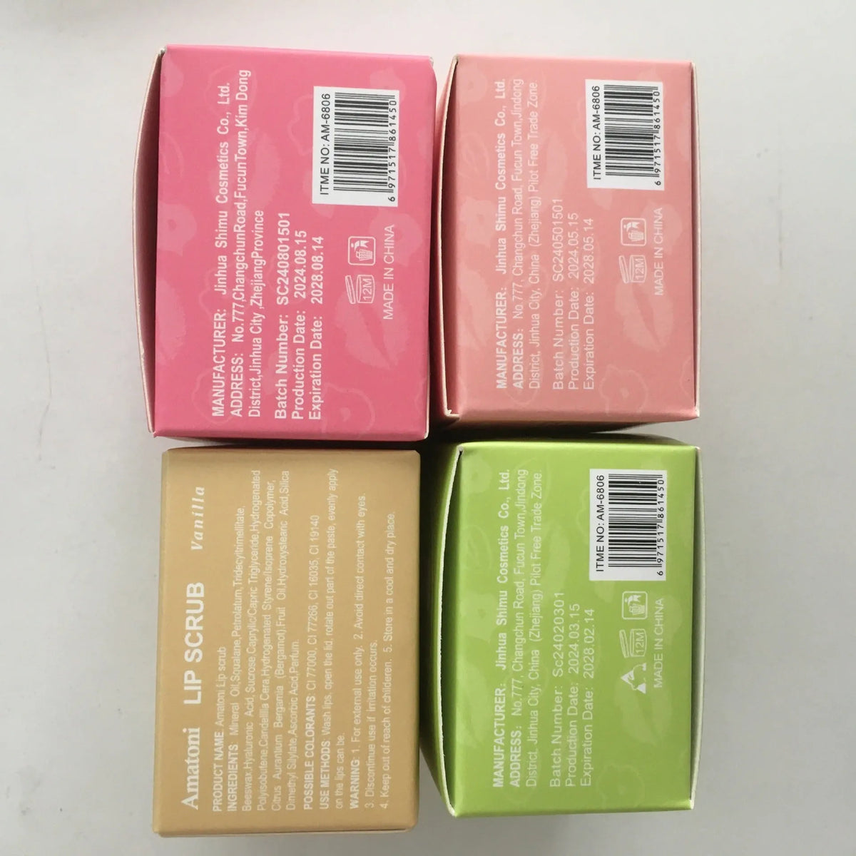 Amatoni lip scrub cream jar in fruit flavours for exfoliating and moisturising lip care