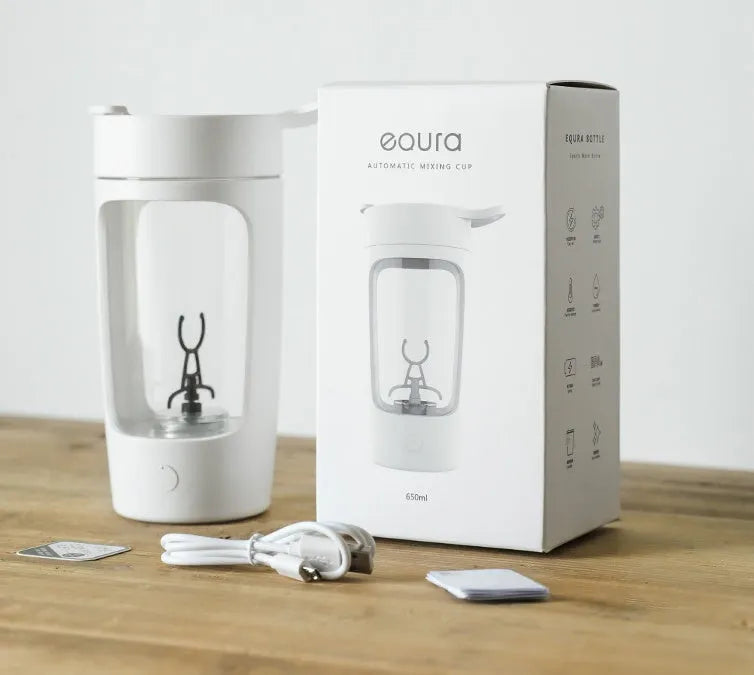 Portable juice blender with 650ml capacity in black blue pink or white featuring automatic mixing motor