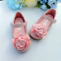 Princess flower girl shoes in pink or beige, PU leather upper, Velcro strap, flat heel, floral detail, sizes 19-35.