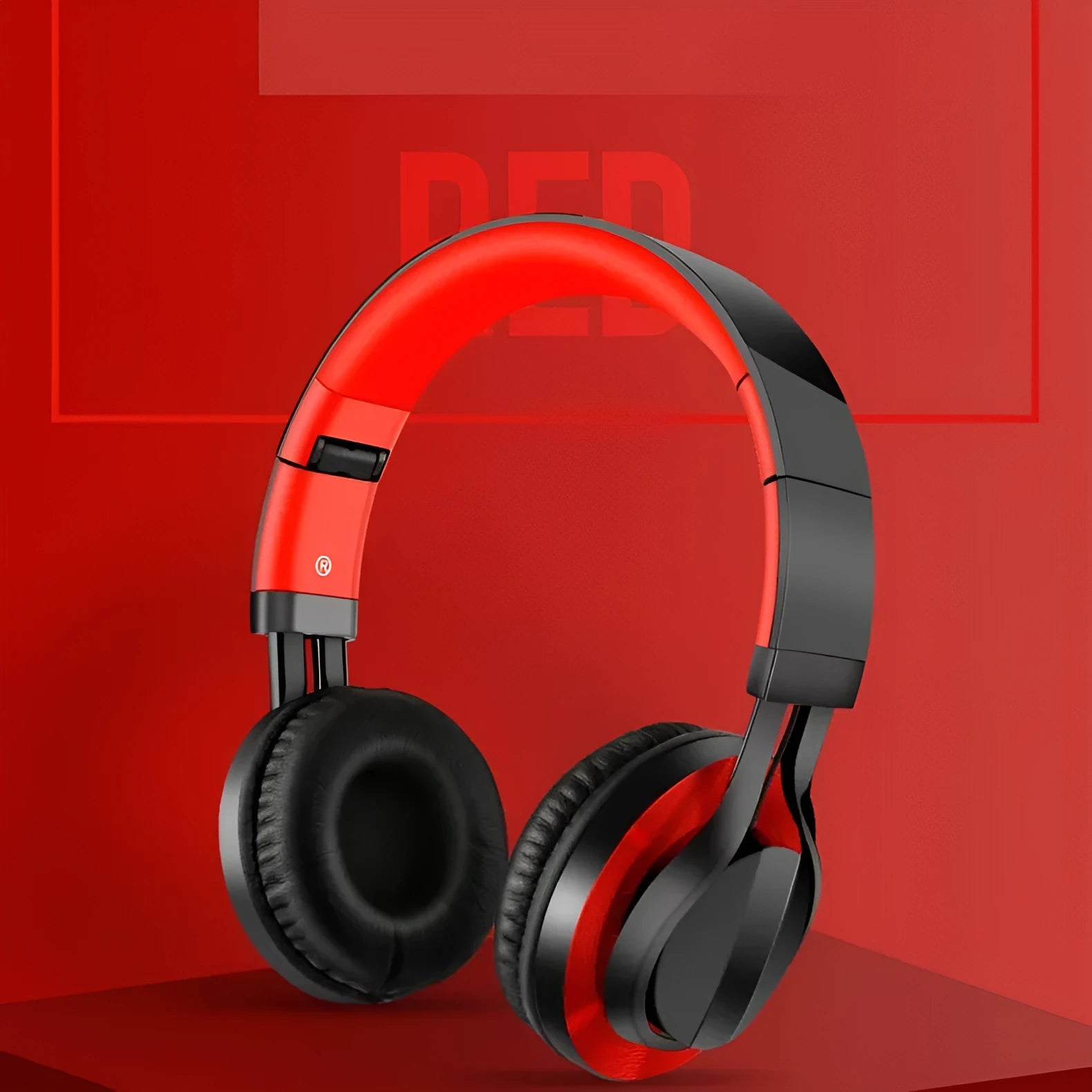 Wired mobile karaoke headphones with head-mounted design and 3.5mm plug