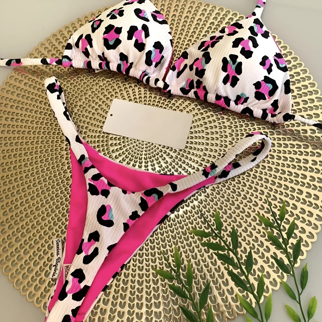 Women's printed bikini swimsuit in briefs style with quick-dry fabric