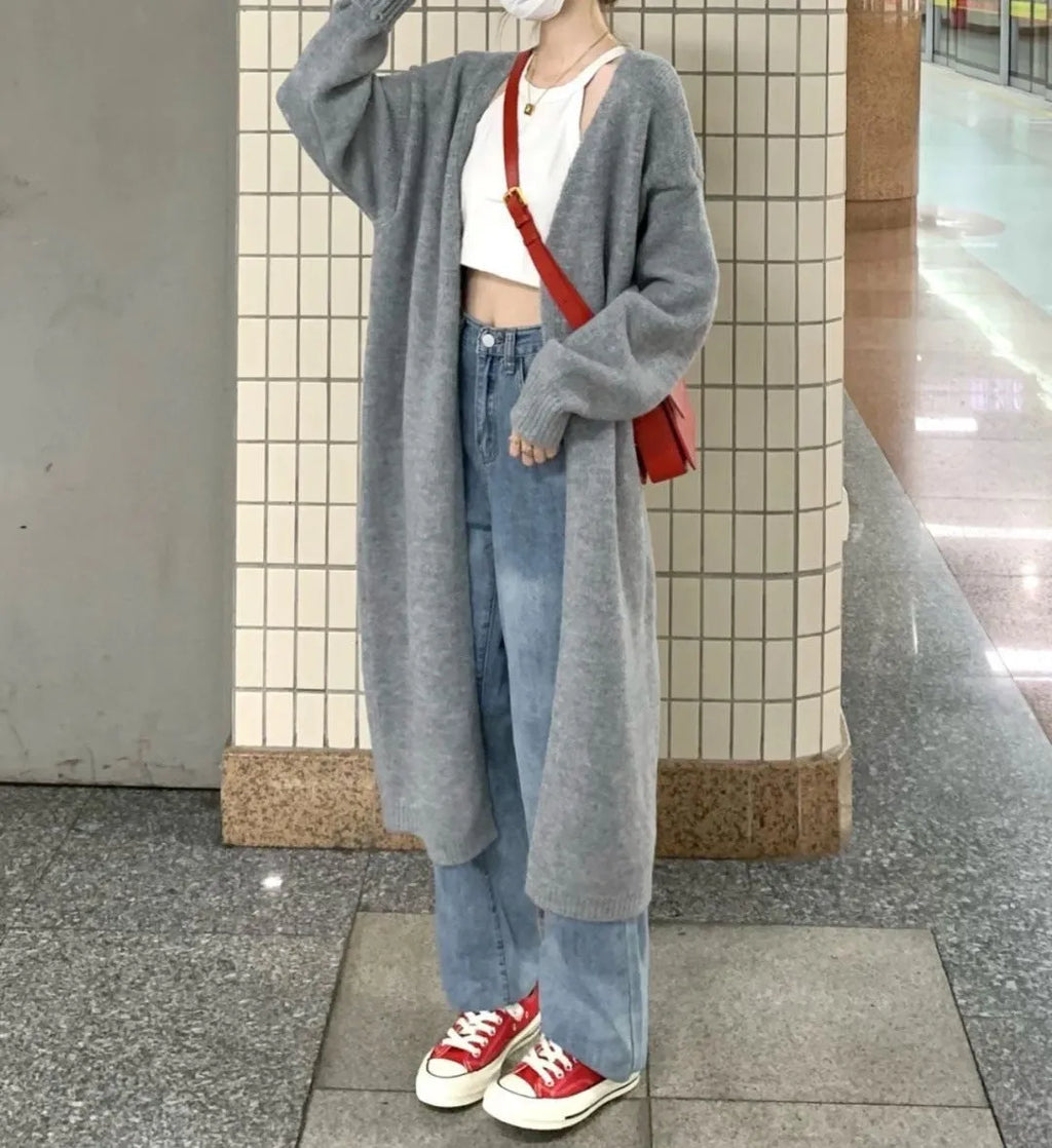 Women's loose large knitted cardigan in chenille fabric showing 65cm length and Japanese Korean casual style