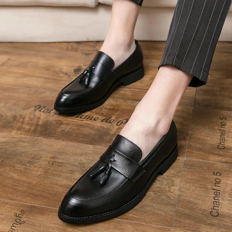 Men's black and brown tassel loafers slip-on business casual shoes with pointed toe and rubber sole