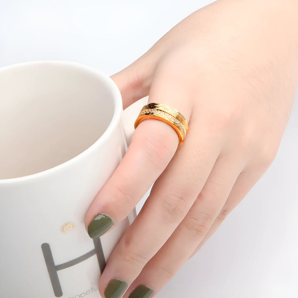 Gold electroplated geometric copper zircon ring for women in sizes 6, 7, 8