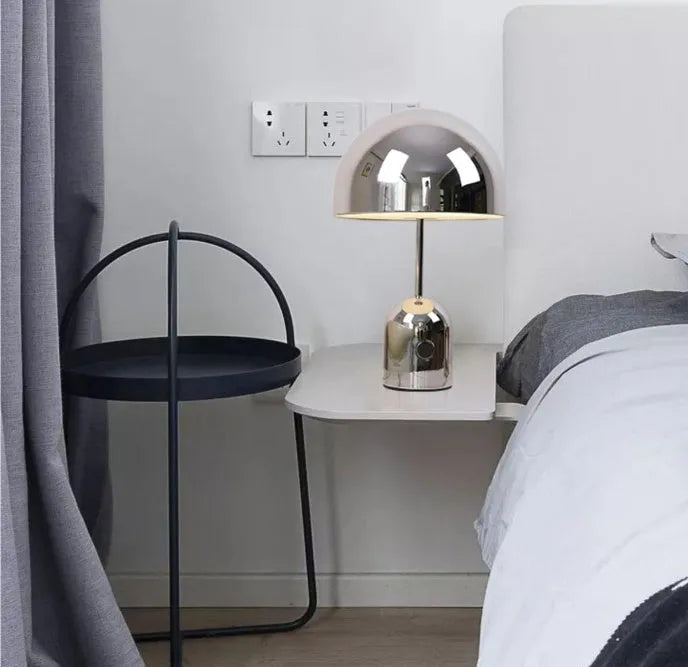 Mushroom-shaped table lamp with metallic base in rose gold, chrome, or gold colour