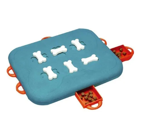 Blue plastic pet puzzle toy with casino treasure hunt design, 100g, for dogs and cats