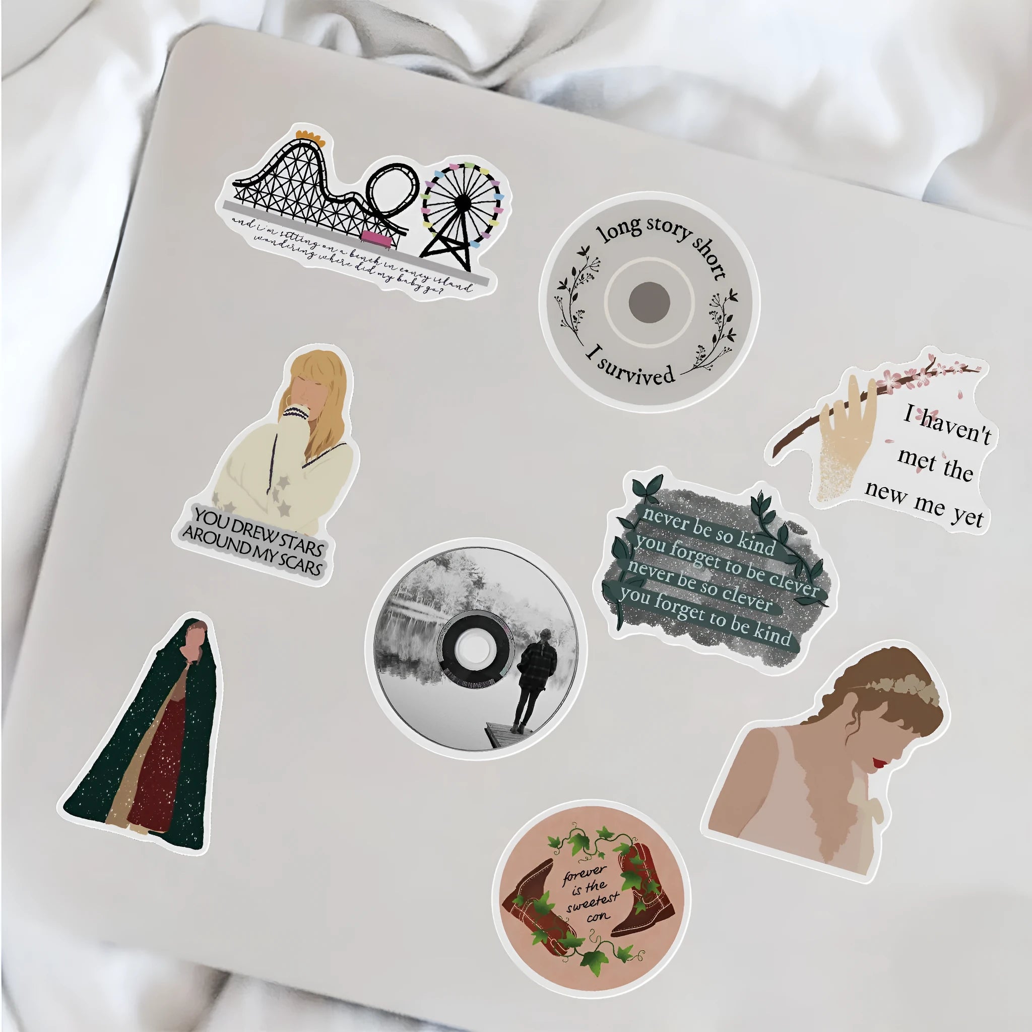 50 sheets of 4-6cm waterproof graffiti and cartoon stickers from the mildew album series.