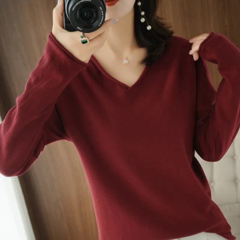 Women's long sleeve V-neck knitwear pullover top in a macaron colour