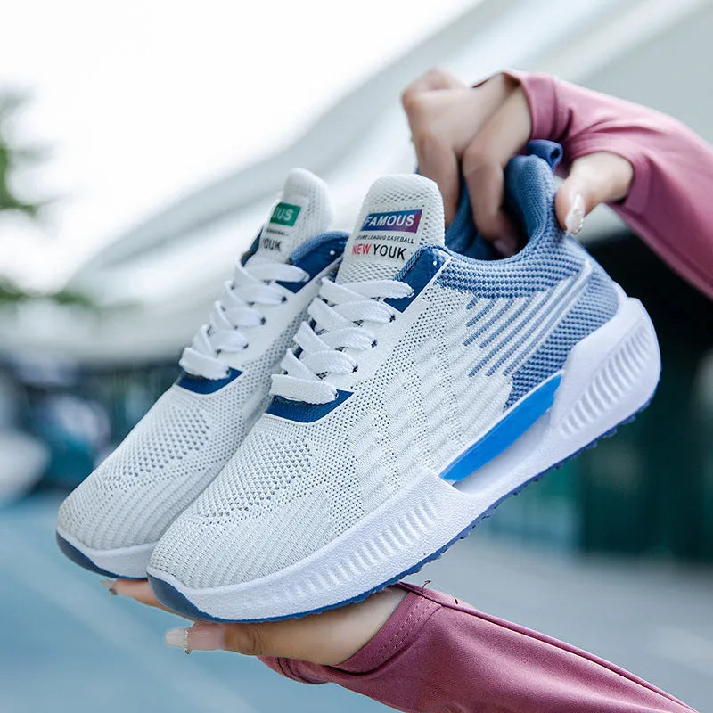 Men's blue mesh casual sports shoes with round toe and injection-moulded soles