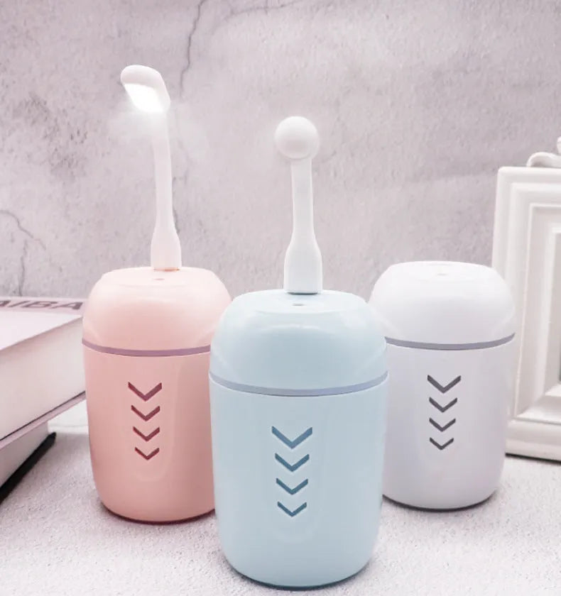 Portable car humidifier in columnar design with 200ml capacity and aromatherapy function