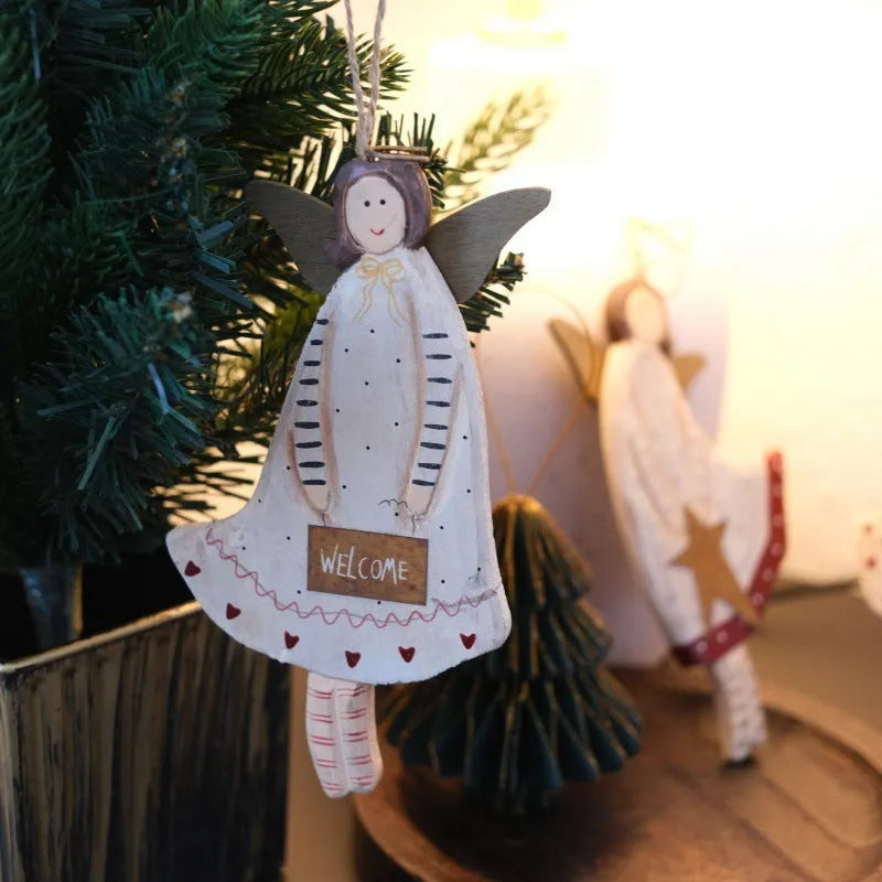 Hand-painted wooden door hanger pendant with carved letters, love heart, and XINGX designs in American country style.