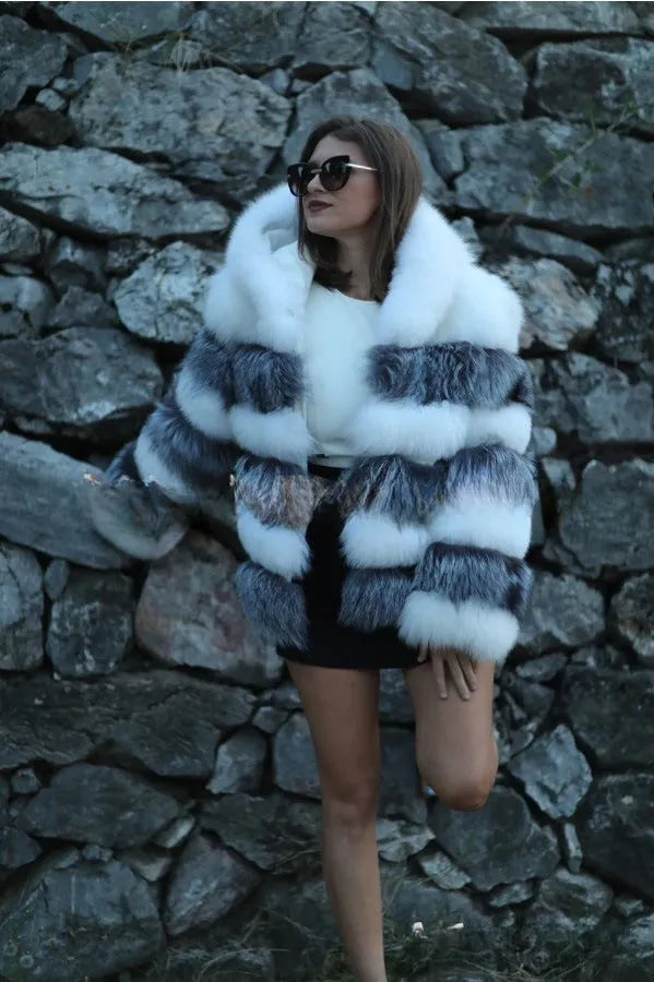 Women's artificial fur hooded coat in street fashion style with medium length