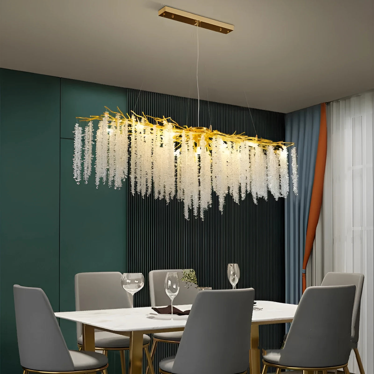 Crystal and aluminium alloy LED chandelier with adjustable height for living room or dining room