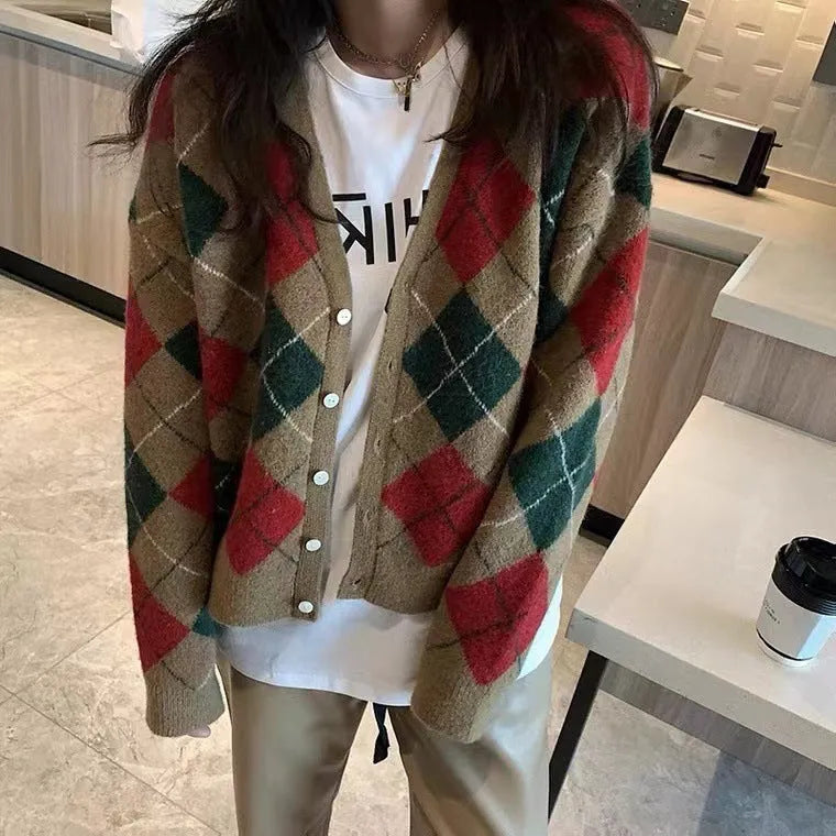 Acrylic knitted casual cardigan in macaron colours with regular sleeves and free size fit