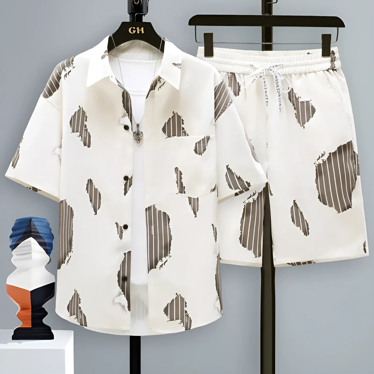 Men's casual sports shorts set with matching top in polyester fabric