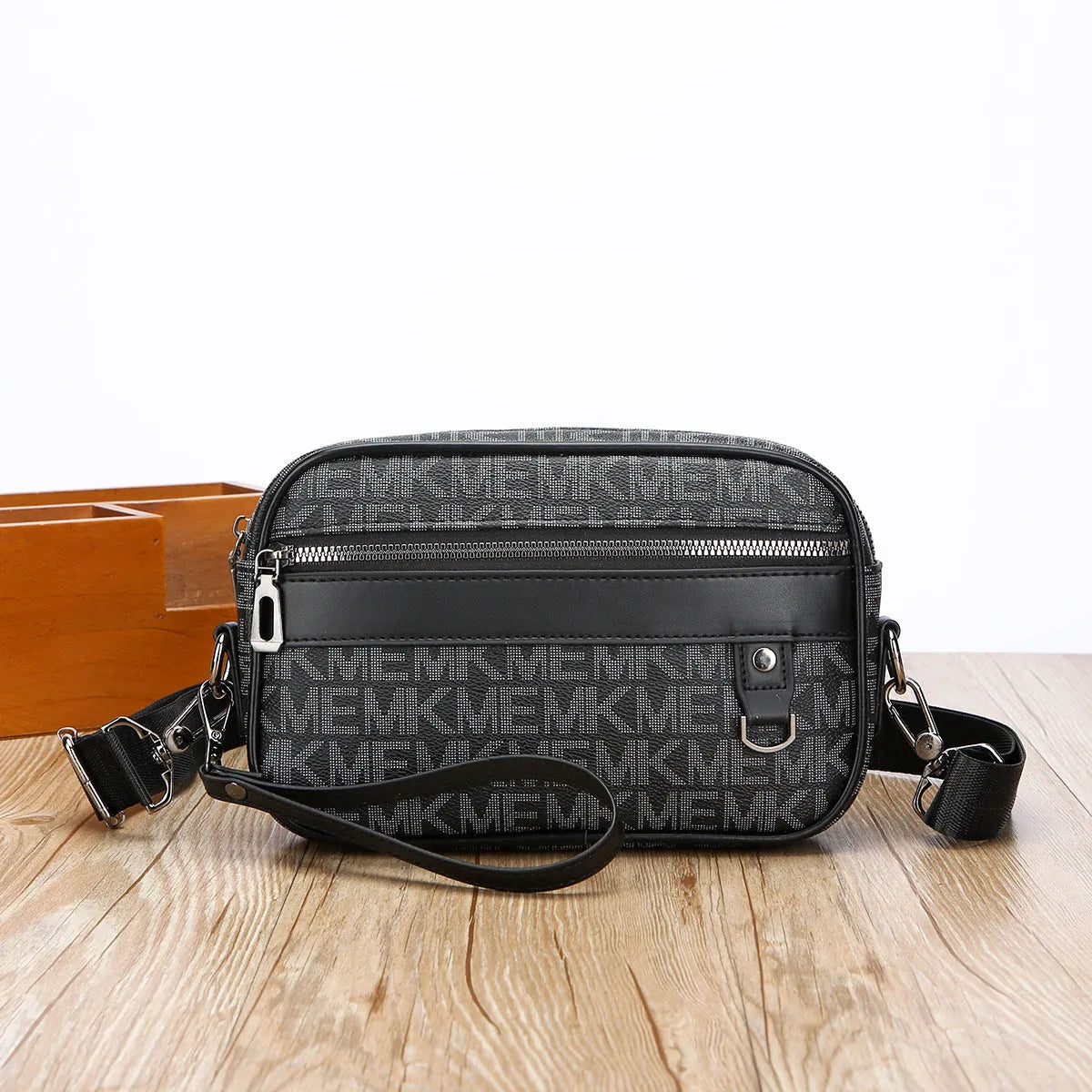 Men's geometric pattern PU messenger bag in horizontal shoulder configuration