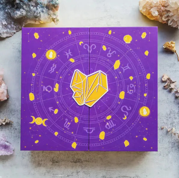 Halloween-themed paper gift box for countdown and decoration.