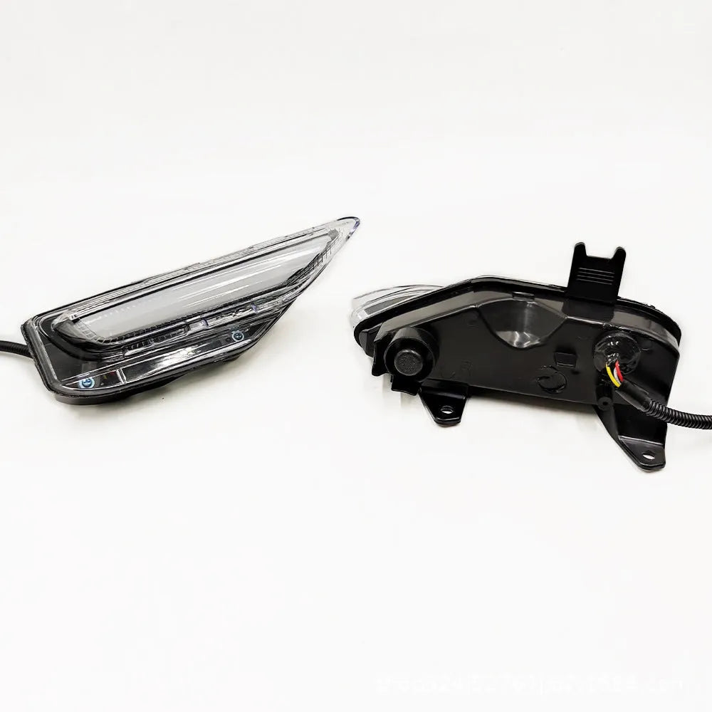 Infiniti Q50 Q70 front bumper LED turn signal and daytime running light replacement unit